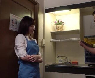 Chồng xa nhà, vợ vuốt ve thằng khác