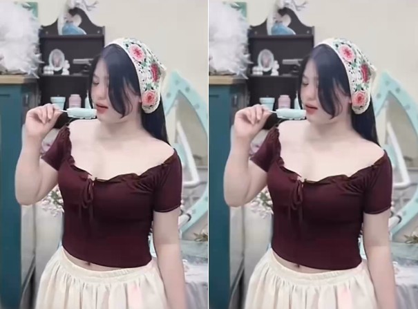 Clip nóng nữ sinh múp trắng xinh dâm loạn