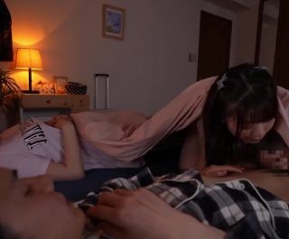 Em gái vào ngủ chung anh rể tương lai