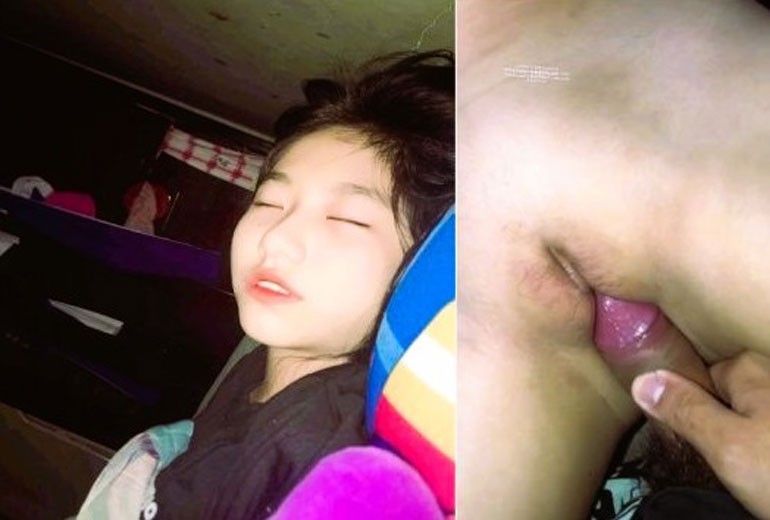 Làm Tình Với Em Thảo Như 2K7 Lồn Ngon Siêu Hồng