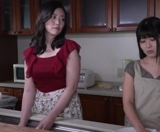 Thoả mãn với chàng rể đủ tư thế
