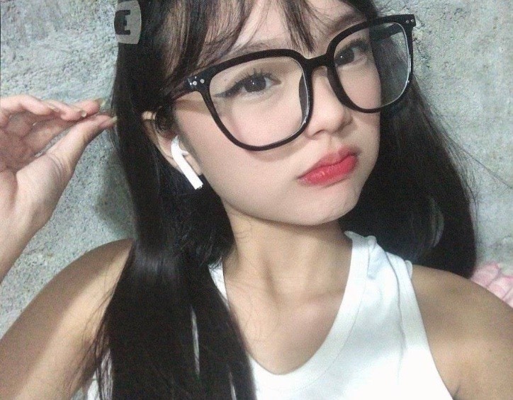 Xinh đến mấy khi chịch cũng rên